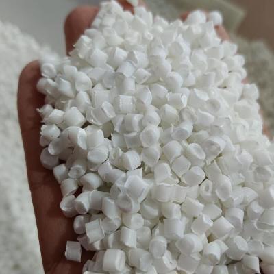 China Thermoplastic PET Plastic Granules Plastic Resin Good Chemical And Weather Resistance for sale