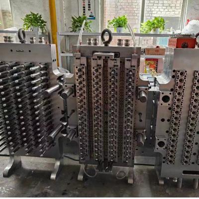 China Stainless Steel Plastic Process Machine Mould 48 Cavities à venda