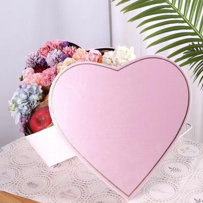 China Pink Heart Shaped Valentines Day Flower Packing Box Silk Layer Biodegradable for sale