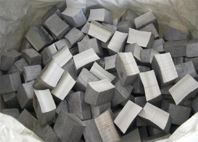 le lingot d'alliage de magnésium de la grande pureté 7.5kg a coupé 99,9 lingots de mg
