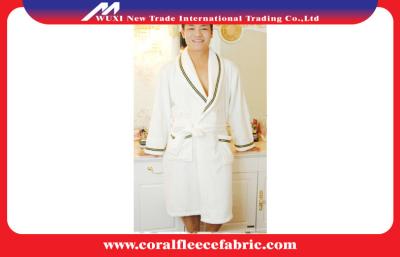 China Polyester Super Soft Fabric Womens Dressing Gown / White Coral Fleece Bathrobe for sale