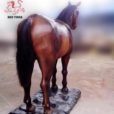 China Custom Animal Resin Statues Animatronic Life Size Horse Sculptures for sale