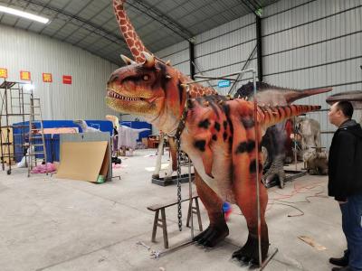 China Carnotaurus adulto modelo escondido do traje do dinossauro do pé à venda