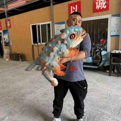 China Life Size Animatronics Realistic Dinosaur Hand Puppets Ankylosaurus For Sale Te koop