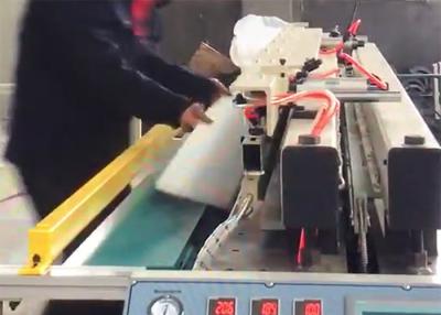 China A máquina de dobra plástica da folha do HDPE Multifunction integrou um rolamento de 90 graus à venda