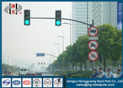 China Outdoor Single Arm Galvanized Traffic Light Post Energy Saving for sale