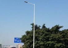 China Galvanisierte Stahlstraßen-Lichtmaste 35m Röhrenhelle Stahlpolen zu verkaufen