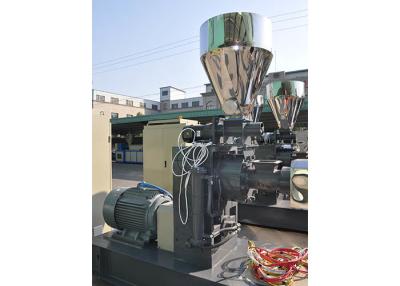 China Power 1.5kw Force Feeder Machine Capacity 80-100 Kg/H Screw Feeding Model for sale