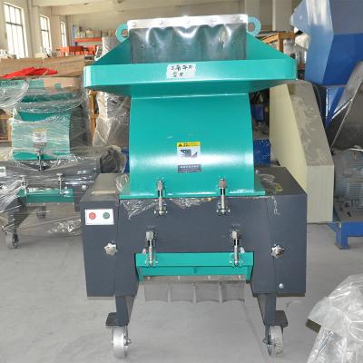 China 7.5KW Recycling Plastic Crusher 10 Sievehole Dia Low Electricity Consumption for sale
