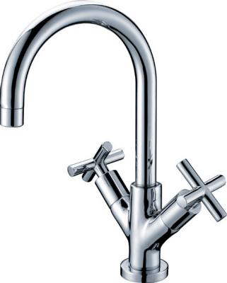 China Modern Deck Mounted Kitchen Sink Water Faucet , Solid Brass Kitchen Taps for sale