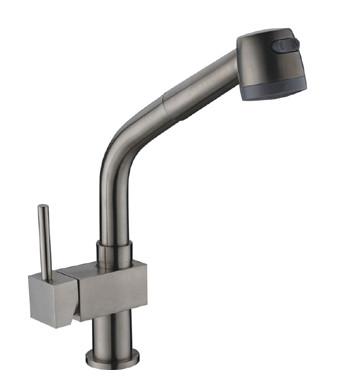 China Pull-Out Kitchen Sink Water Faucet Brushed Nickle Finishing With Spray Water for sale