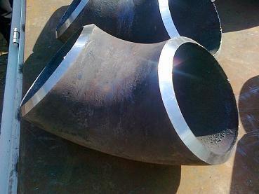China Seamless Pipe Fittings ASME Seamless And Semi Seamless Buttweld Carbon Steel Bend for sale