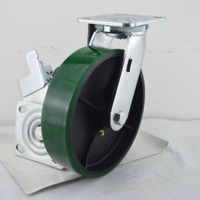 China Echadores resistentes 360° del poliuretano de la base de hierro 1188LBS que giran las ruedas de la carretilla del eslabón giratorio de la pisada de la PU de la pulgada 8x2 en venta