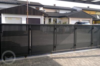 China Outdoor Garden Aluminum Privacy Fence Noise Reduction Customized for sale