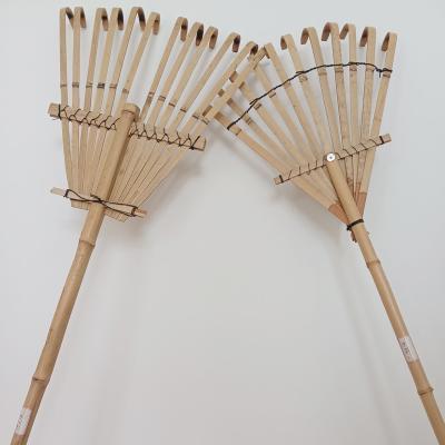China 9 Tine 120cm Bamboo Rake Handmade Eco Friendly Garden Rakes Harrow for sale