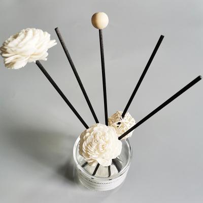 China Scented Wood Dried Sola Flower Reed Diffuser 15cm With Cotton Wick For Decorative for sale