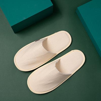 China Customized Eco Friendly Hotel Toiletries Linen Disposable House Hotel Slippers for sale