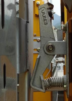 China Silver Color Construction Hoist Parts Elevator Enclosure Door Mechanical Interlock for sale