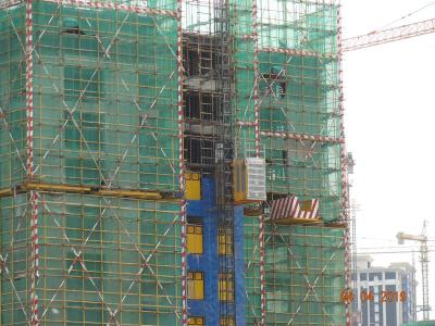 China VFD 2000 Kg Rack Pinion Lift Construction Hoist Safety for sale