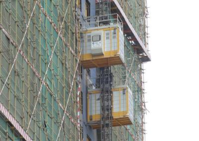 Chine Capacité de charge utile de haute résistance 2000 ascenseurs de chantier de construction de kilogramme à vendre