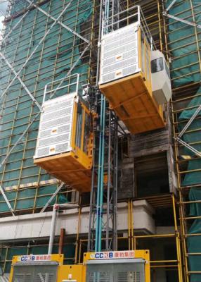 Chine Charge utile 46m/Min Speed de l'ascenseur 2000kg de grue de la construction SC200/200 à vendre