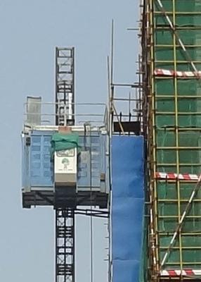 China El tipo VFD del piñón del estante escoge la construcción material modular del alzamiento de la jaula en venta