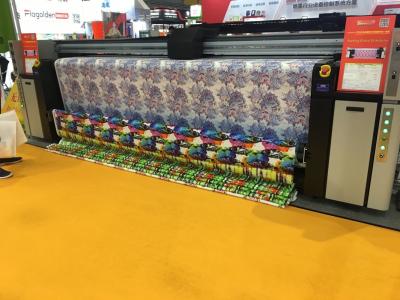 China Digital Dye Sublimation Fabric Banner Printing Machine For Clothes Print for sale