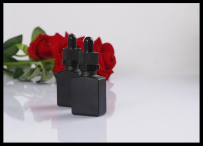China Forme a aceite esencial negro mate la botella de cristal 15ml del dropper para el embalaje del perfume en venta