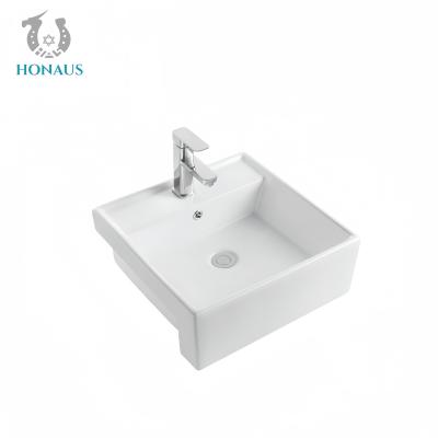 China OEM Bathroom Inset Basin Small Size One Piece Hotel 465mm Ceramic White for sale