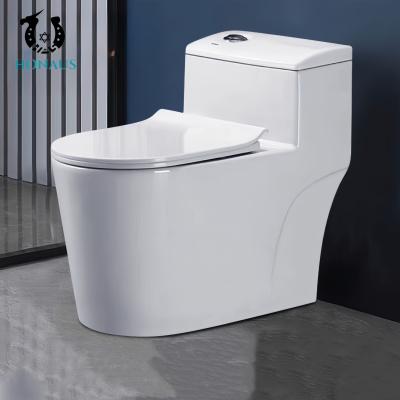 Китай One Piece Toilet Bowl White Customizable 715*380*620mm Mix. Pit Spacing 300mm продается