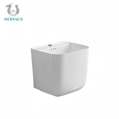 China Square Bathroom Wall Hung Bain White Best Ceramic Large Capacity Modern Design zu verkaufen