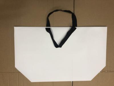 China Customized Boat Bottom Paper Shopping Bags With Black Grosgrain Handle for sale