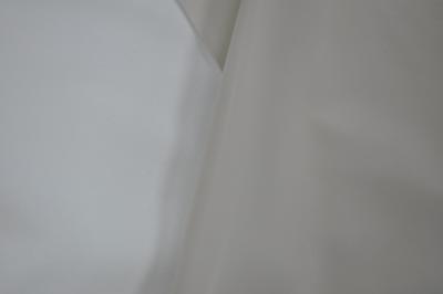 China La falsa PU sólida blanca el 137cm regeneró CLR sólido de cuero en venta
