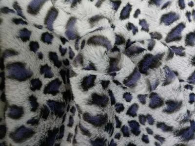 Chine Tissu 100% luxueux de polyester d'impression de léopard pour la mode unique à vendre