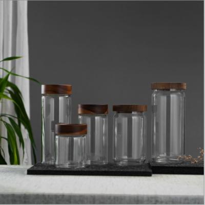 China Lightweight Borosil Glass Jar With Lid , CE Borosilicate Glass Jar With Wooden Lid for sale