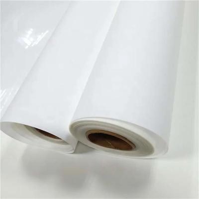 Chine Dtf Dgc Film polyester jet d'encre 0,914/1,07/1,27/1,52m X 50m Film PET rétroéclairé extérieur à vendre