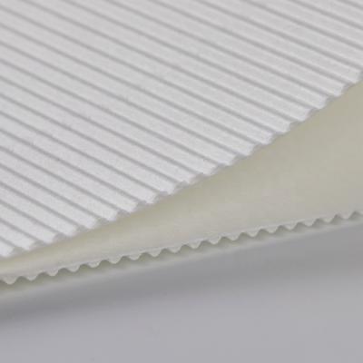 中国 木材パルプの白いクレープ紙Fo熱湿気交換体 販売のため