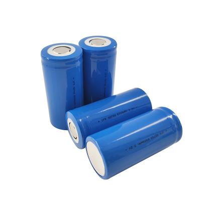 China Grade A 32700 6ah Lithium Ion LiFePo4 Battery 3.2 V 6000mah Rechargeable for sale