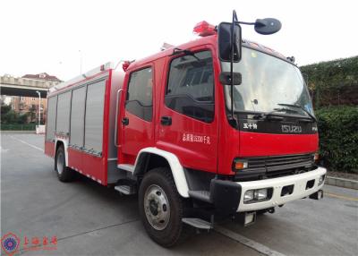 Chine ISUZU Chassis Commercial Fire Truck avec la poudre sèche pour des entreprises pétrochimiques à vendre
