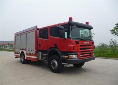 China Coche de bomberos químico del rescate y del salvamento de los accidentes de los asientos anchos del taxi 6 del chasis de Scania en venta