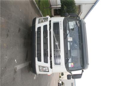 China 3 Person 8x4 Drive KaiFan Heavy Wrecker Trucks , VOLVO Chassis Road Wrecker for sale