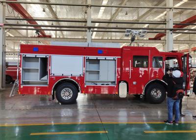 Chine 4 charge du camion de pompiers 33000kg de lumière de brigade de Polonais 380VAC à vendre