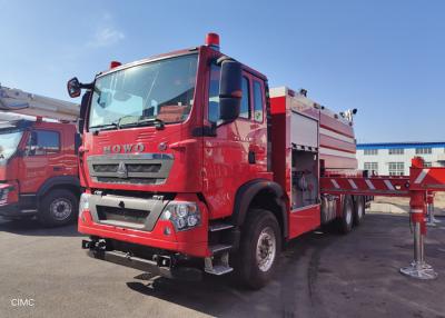 China Monolithic 70m Shooting Industrial Fire Truck , 6000L/Min Power Fire Truck for sale