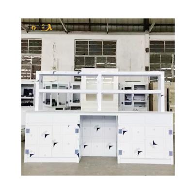 China Corrosion Resistant Polypropylene Lab Bench Furniture With Caster Wheels for sale