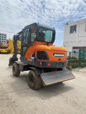 China 6ton Used Doosan Wheel Excavator  Hyundai DX60 Digger Machine for sale