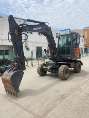China DX60 Used Doosan Excavator With 5550kg Operating Weight 42.5KW Engine Power for sale