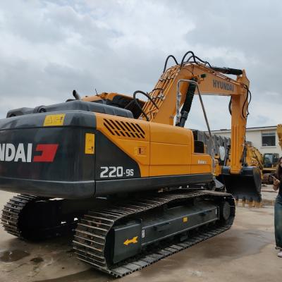 China Good Condition Used Hyundai Excavator 220LC-9S 136KW Engine Power 22100kg Operating Weight for sale