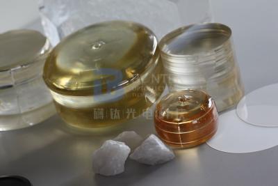 China 4 droga de la oblea 0.25mol% de la pulgada LiNbO3 Er o droga del MgO del 5mol% para los usos ópticos en venta