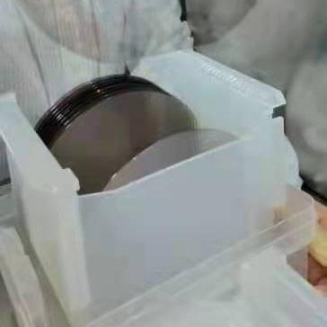 Κίνα Προσαρμοσμένος 6 ίντσα piezo γκοφρέτα 8 ίντσας για τον ημιαγωγό POI και MEMS προς πώληση