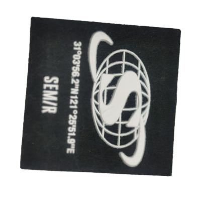 China Wholesale Straight Cut Personalized Design Felt Fabric Embroidery Printed White Logo 3D Rubber Felt Labels for sale